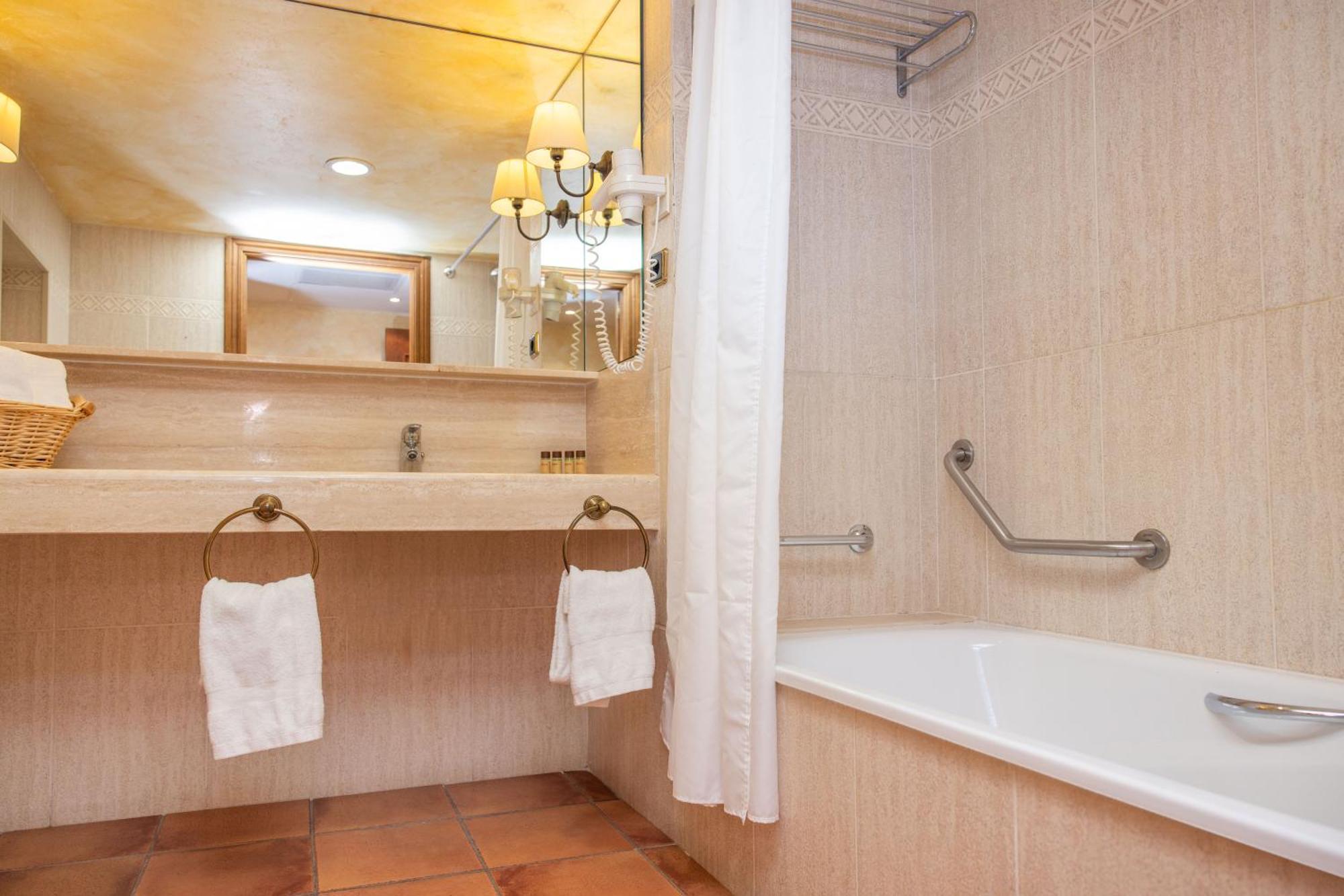 Rvhotels Vila De Tossa (Adults Only) Tossa de Mar Luaran gambar