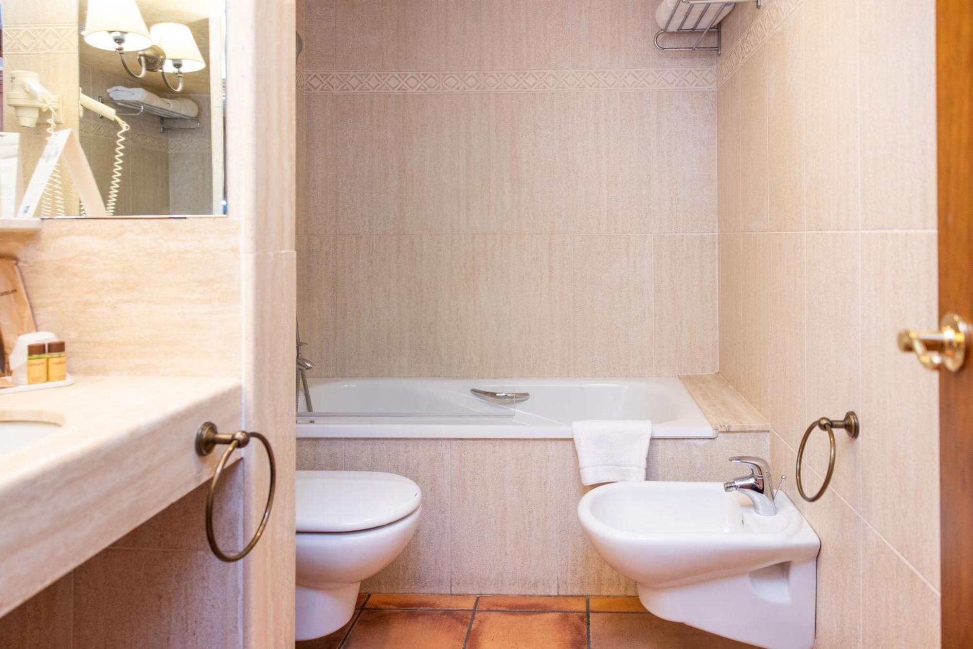 Rvhotels Vila De Tossa (Adults Only) Tossa de Mar Luaran gambar
